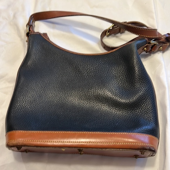 Dooney & Bourke black pebbled leather shoulder bag - Picture 4 of 16